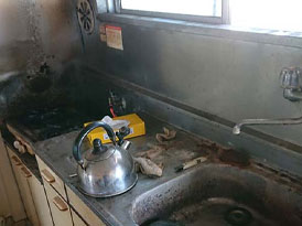 アパートでの特殊清掃作業実績